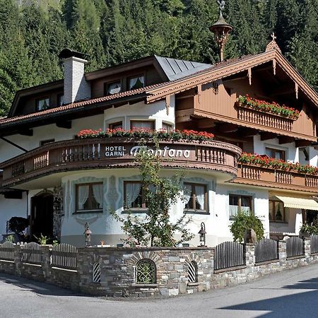 Hotel Garni Montana Mayrhofen Buitenkant foto