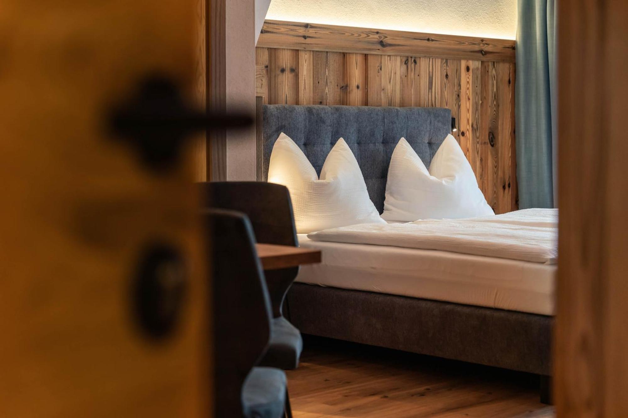 Montana Apartments Mayrhofen Buitenkant foto