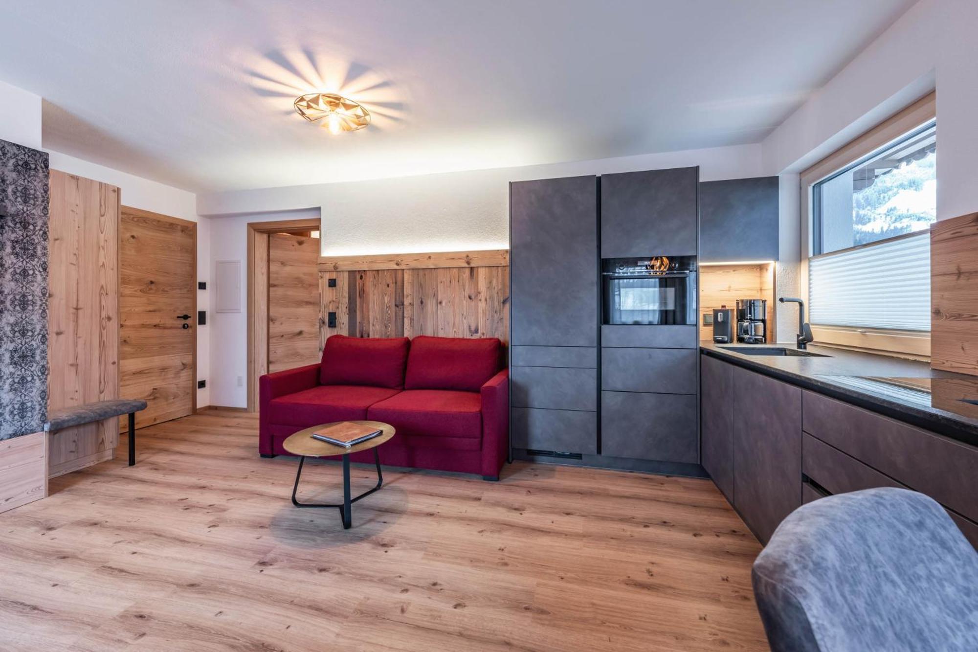 Montana Apartments Mayrhofen Buitenkant foto