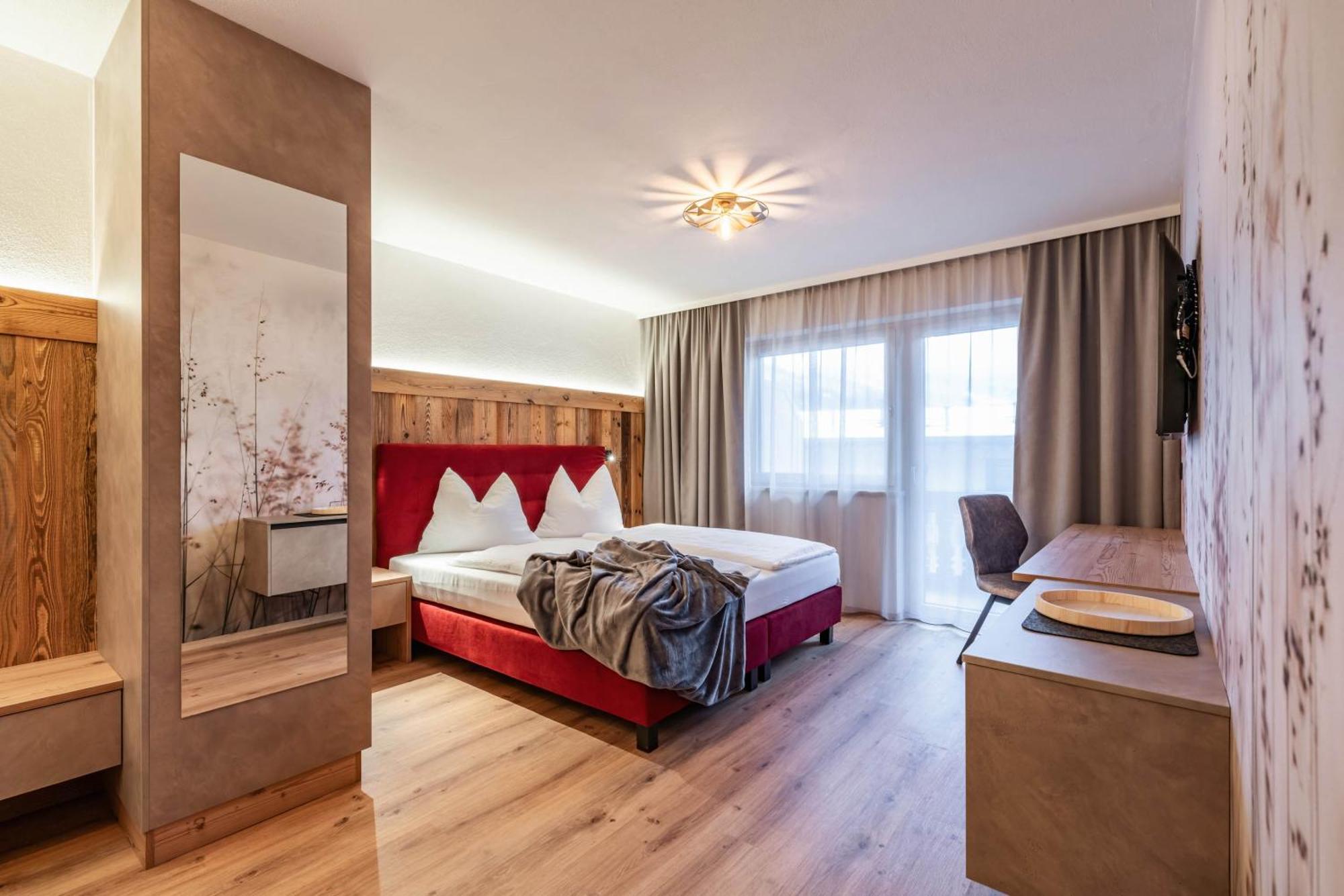 Montana Apartments Mayrhofen Buitenkant foto