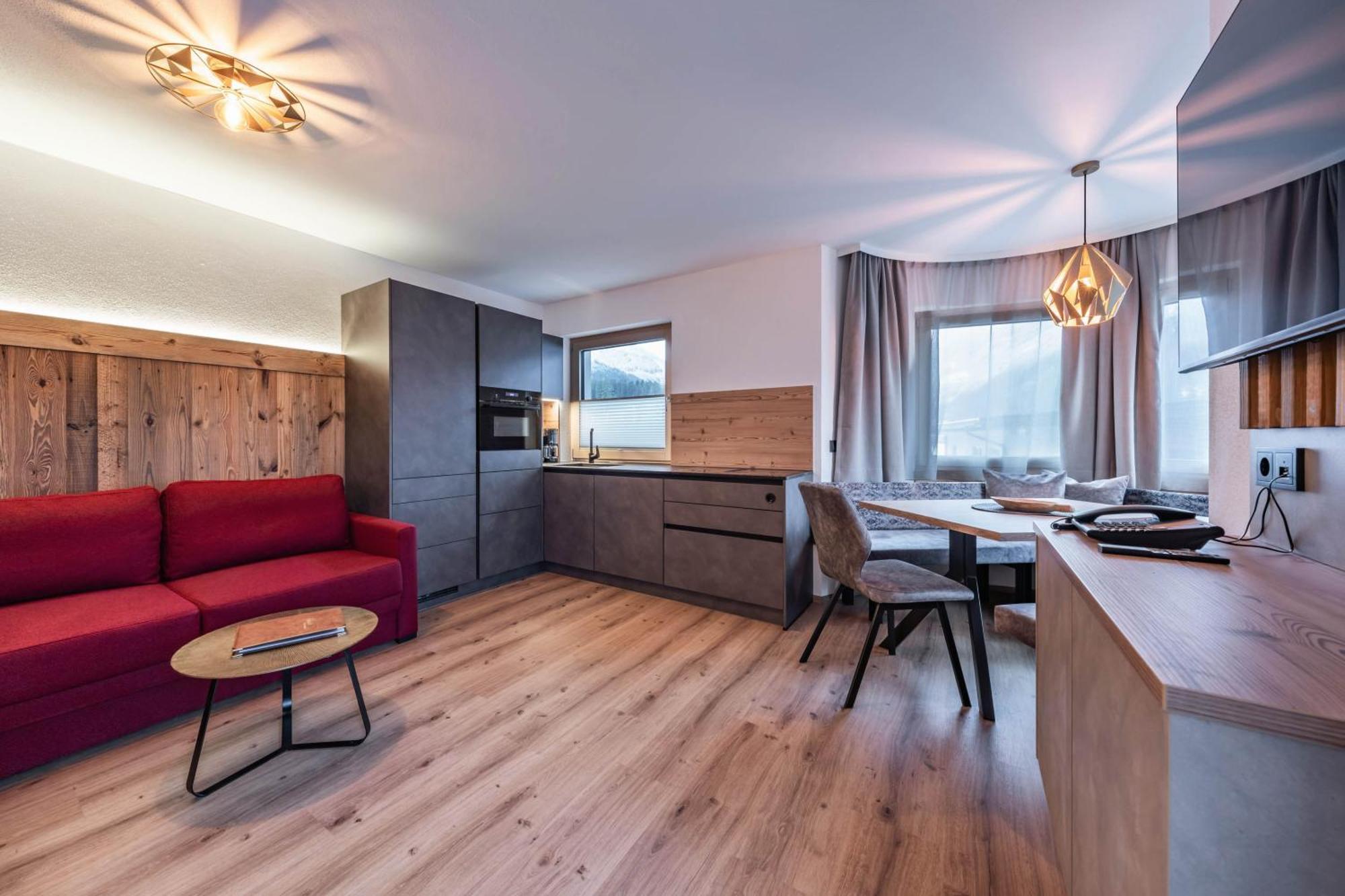 Montana Apartments Mayrhofen Buitenkant foto